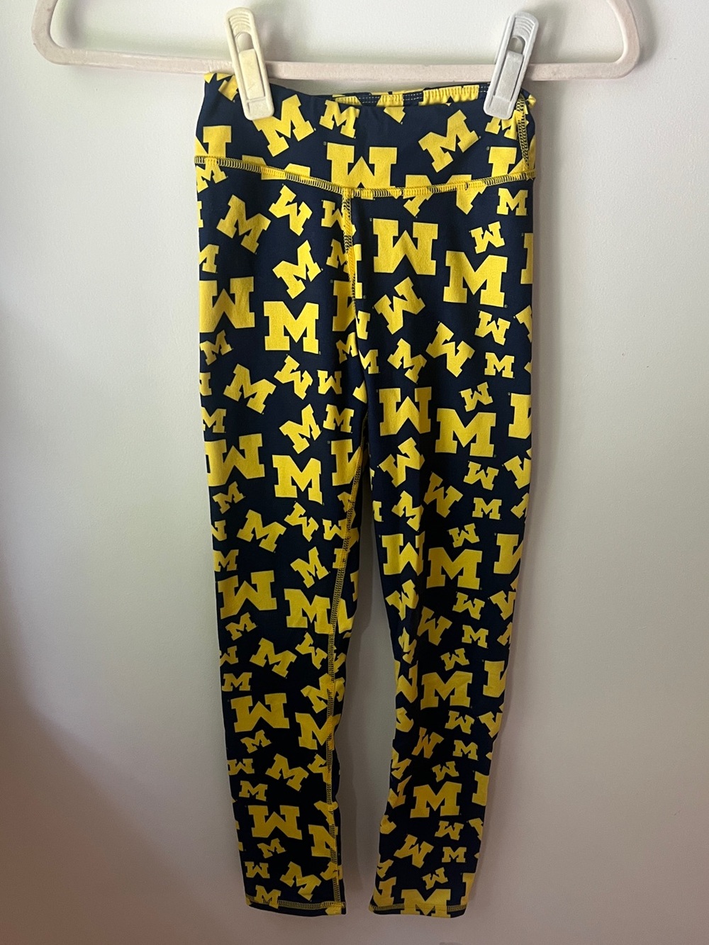 Girls Universiry of Michigan Maize and Blue Legginds